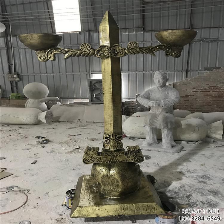 現(xiàn)代天平雕塑 大型別墅區(qū)天平秤雕塑 彩繪公平雕塑