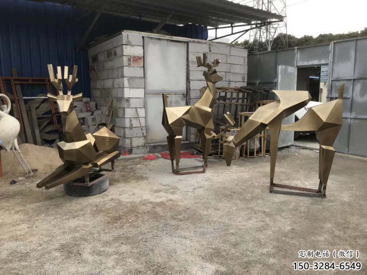金屬小鹿雕塑批發(fā)，街頭藝術(shù)，公園抽象銅鹿雕塑展品