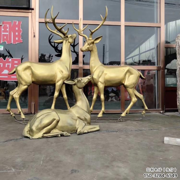 小區(qū)馴鹿雕塑，動(dòng)物軟裝雕塑，抽象效果