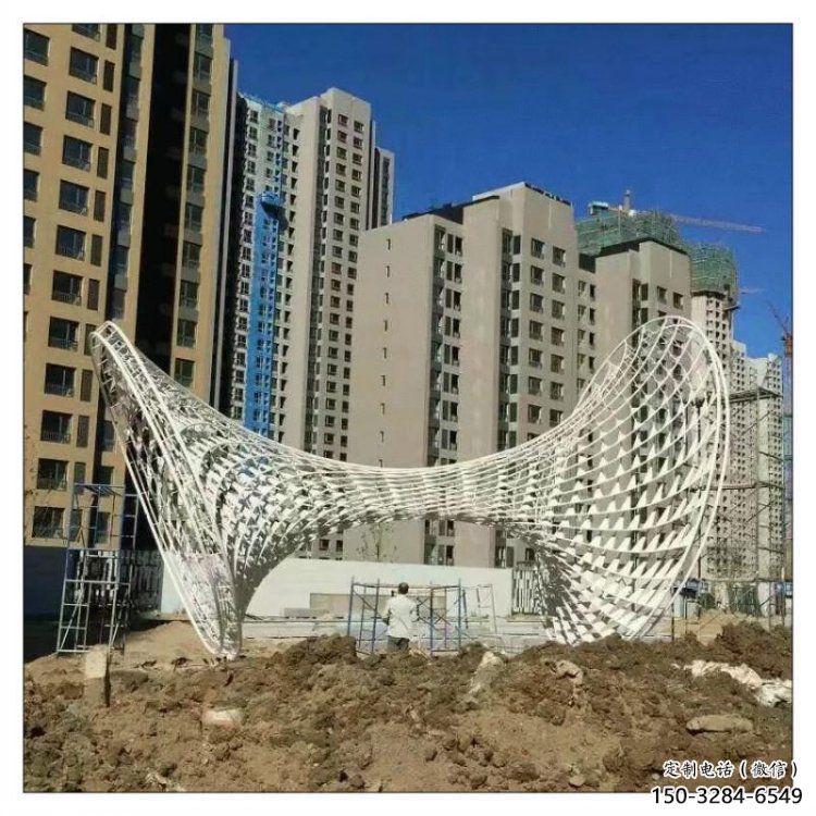 花瓶雕塑標(biāo)準(zhǔn)，彩鋼制作，鏤空花瓶雕塑優(yōu)價(jià)