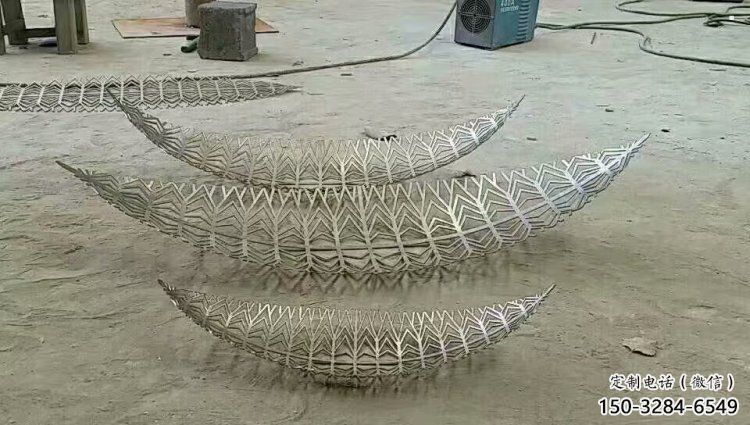 鏤空樹(shù)葉雕塑生產(chǎn)，戶外擺放，鏡面鏤空樹(shù)葉雕塑精選