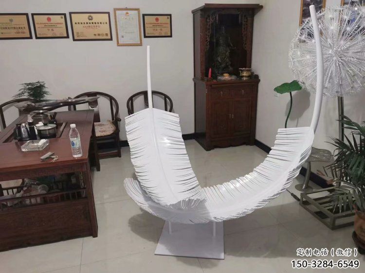 烤漆羽毛雕塑
