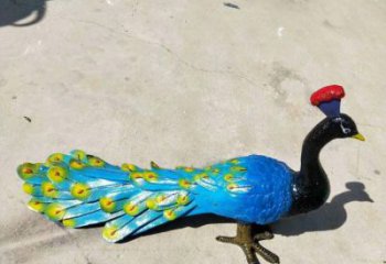 金昌彩繪孔雀雕塑制作選用，景區(qū)案例，動物美陳雕塑
