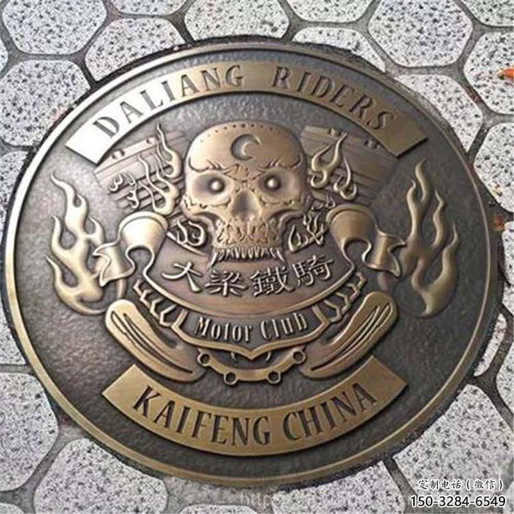 和林格爾鑄造校徽雕塑