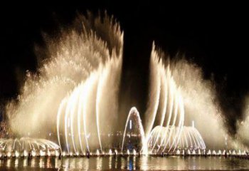 西夏水景程控噴泉雕塑，高噴循環(huán)噴水方式設(shè)計制作