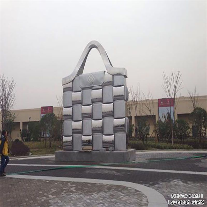 博爾塔拉景觀背包雕塑優(yōu)選，陸地擺件，園林不銹鋼背包雕塑供應(yīng)